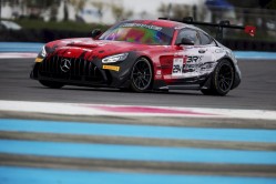 Boj o výhru na třech frontách, bronz pro nováčky. RTR projects potvrdilo příslušnost k elitě GT2 European Series