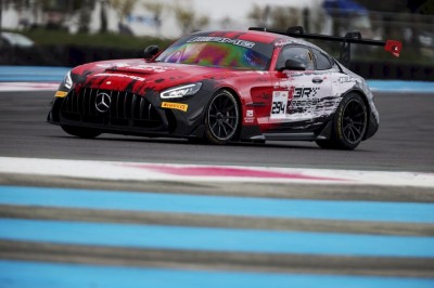 Boj o výhru na třech frontách, bronz pro nováčky. RTR projects potvrdilo příslušnost k elitě GT2 European Series